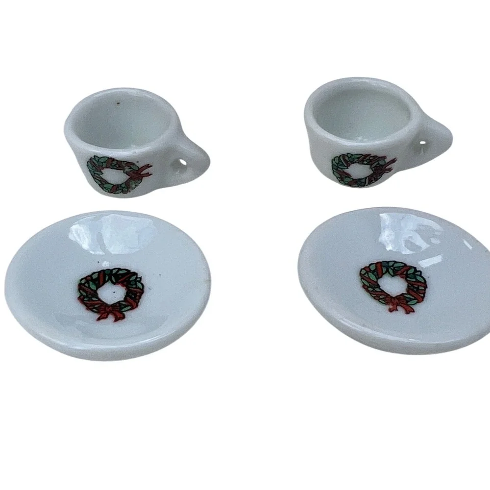 Miniature Tea Set Porcelain Christmas Wreath Dollhouse Scale 7 Piece‎ Vintage